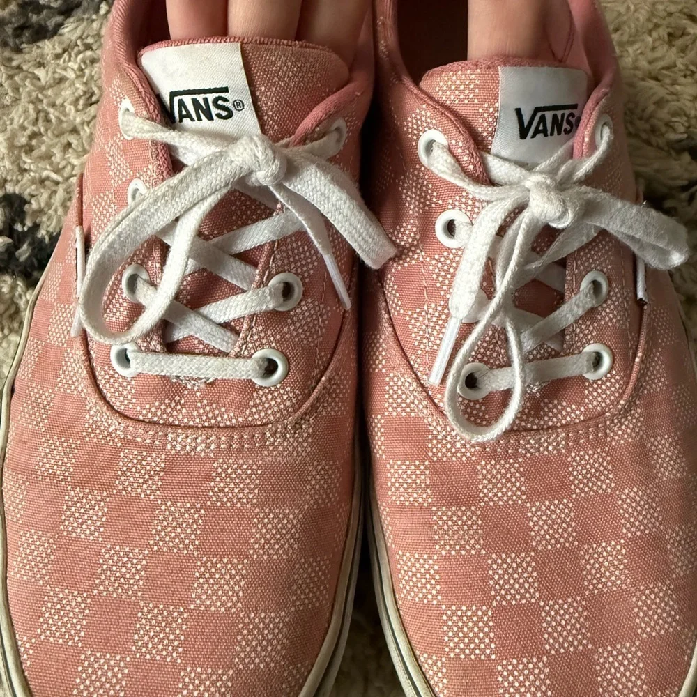 Classic Vans Womens Sneakers in Pink and White Checkered Design - Picture 7 of 9